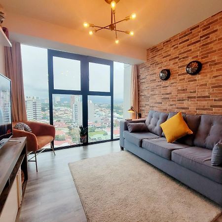 Cosmopolitan Apt 1407, 5 Star Facilities, 15M Sjo Airport, Parking, Pool, Gym ซานโฮเซ ภายนอก รูปภาพ