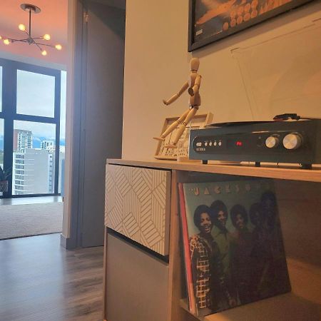 Cosmopolitan Apt 1407, 5 Star Facilities, 15M Sjo Airport, Parking, Pool, Gym ซานโฮเซ ภายนอก รูปภาพ